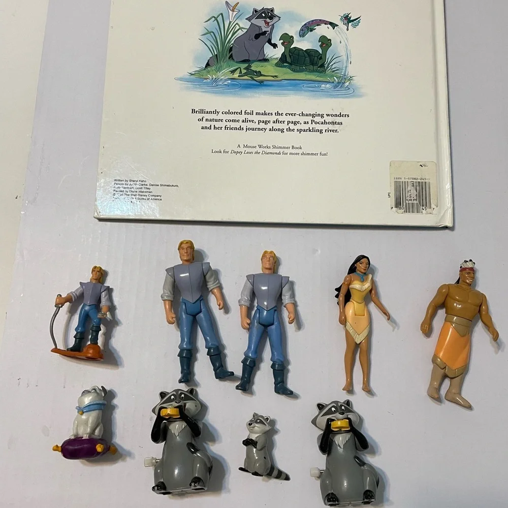 Vintage 1995 Pocahontas The Sparkling River Book and Action Figures